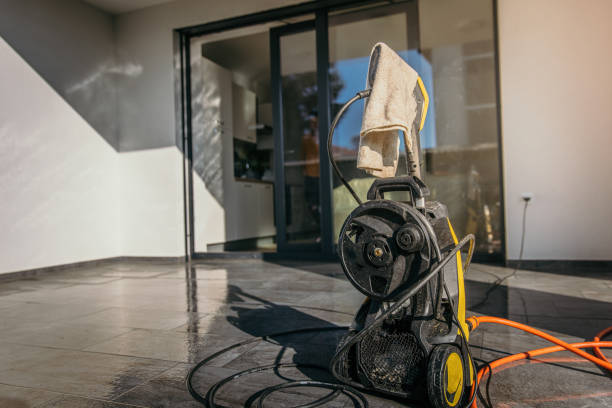 Spring Cleaning in Grosse Pointe Farms, MI